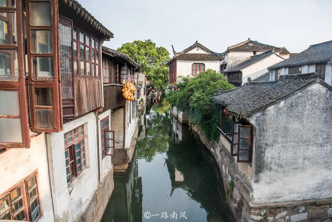 新奥特曼冒险